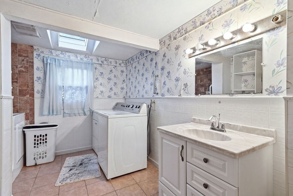 51 Maple St, Weymouth, MA, 51 Maple St, Weymouth, MA Photo #13