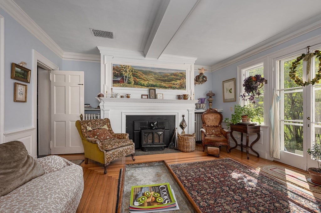14 South St, Ashfield, MA Photo #5