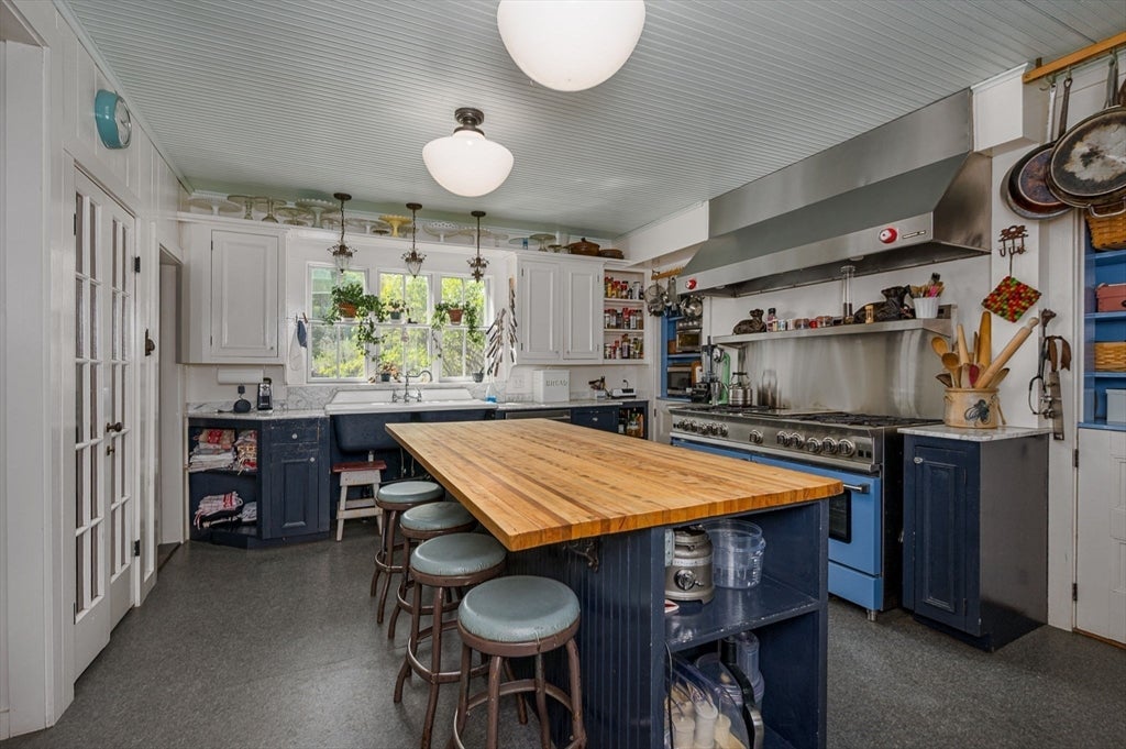 14 South St, Ashfield, MA Photo #11