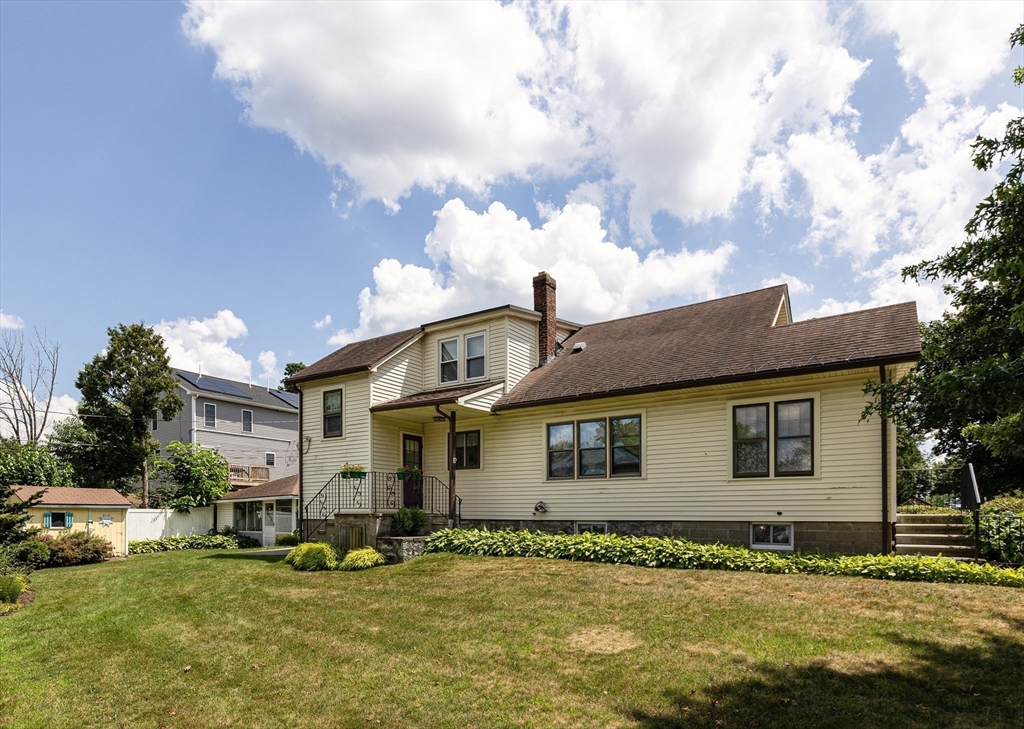 24 Puritan Ave