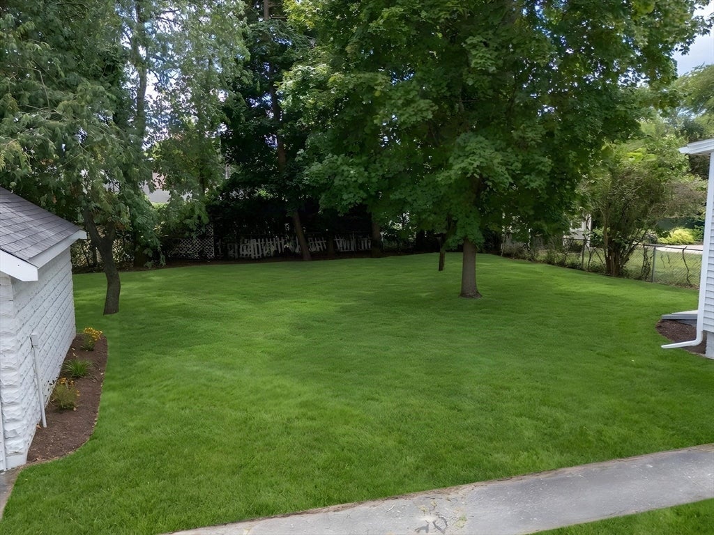 43 Laurel St, Clinton, MA Photo #35