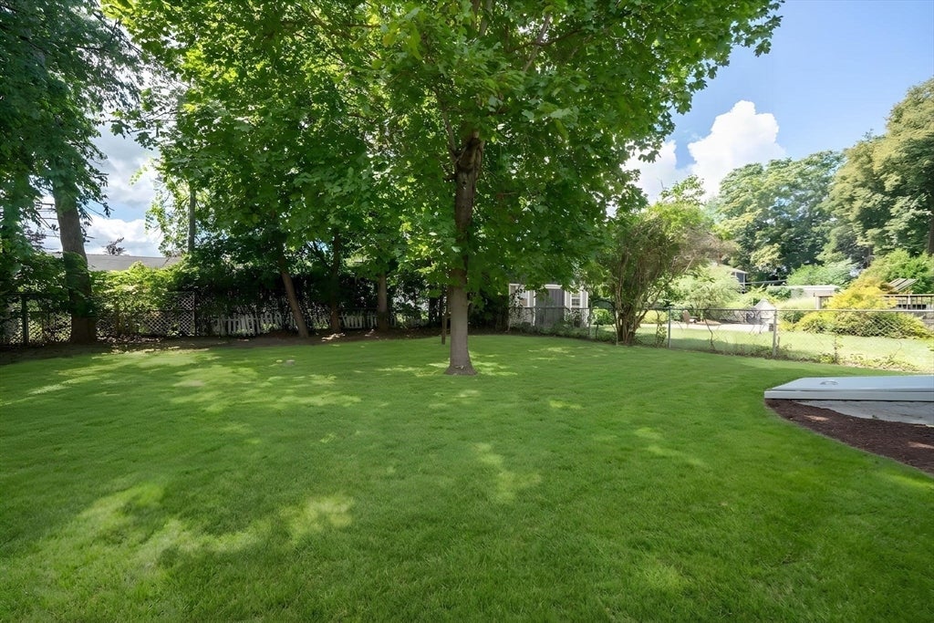 43 Laurel St, Clinton, MA Photo #32