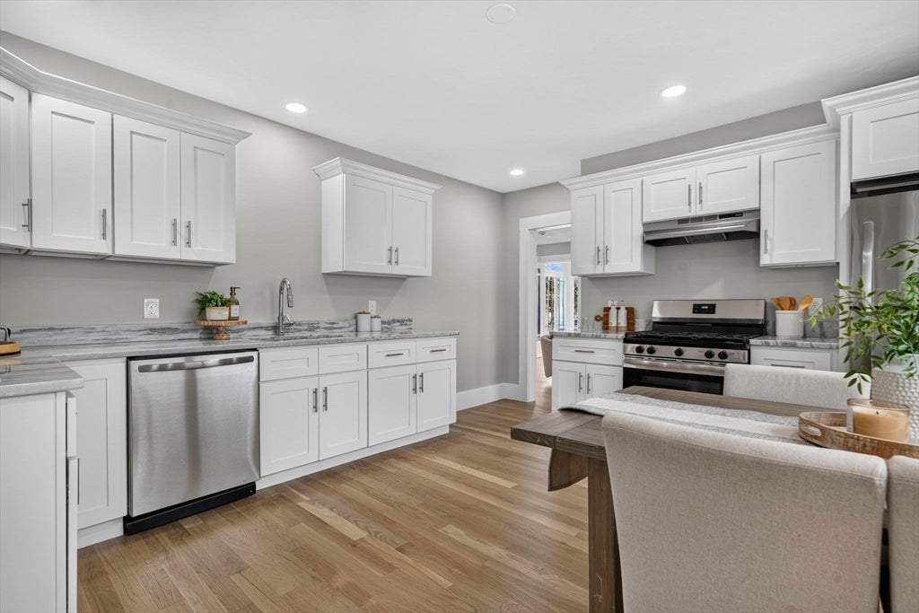 43 Laurel St, Clinton, MA Photo #12