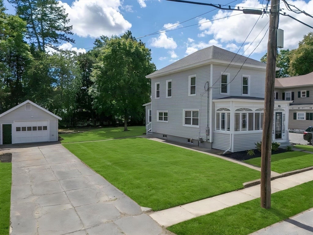 43 Laurel St