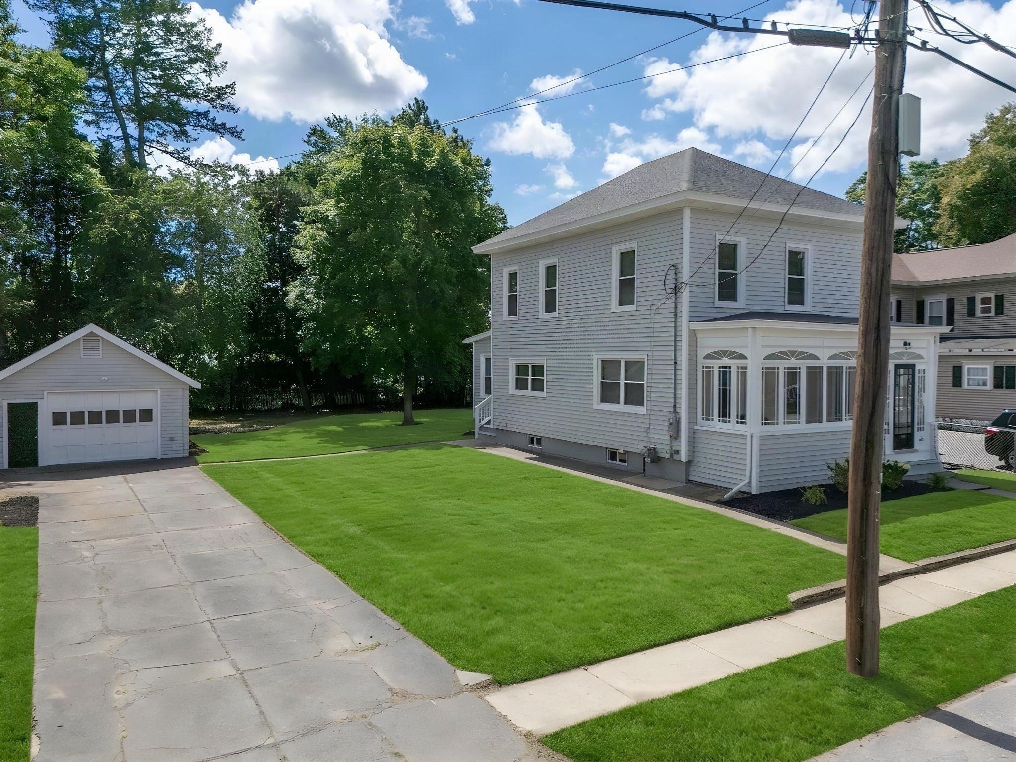 43 Laurel St