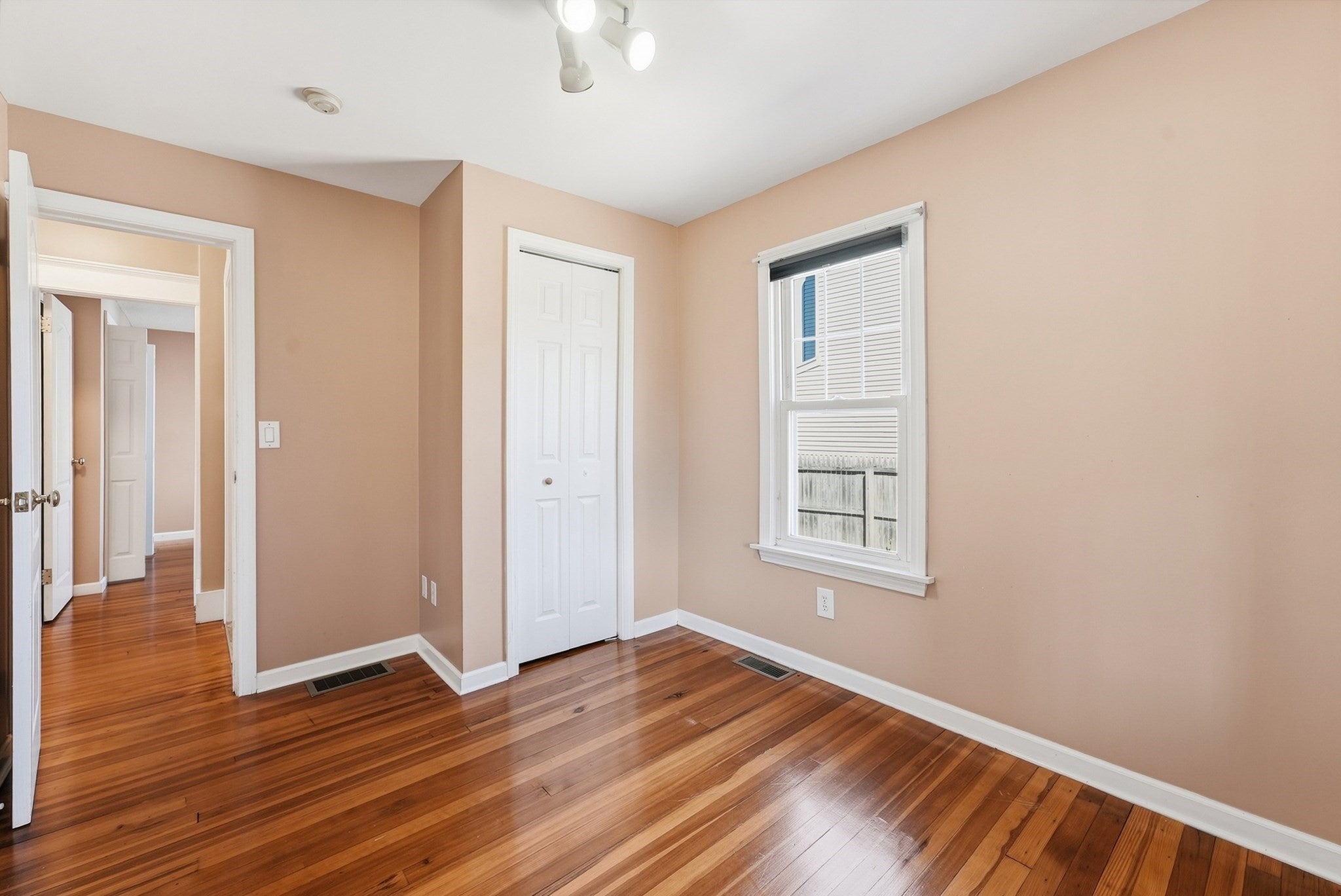 102 Lemuel Ave, Chicopee, MA, 102 Lemuel Ave, Chicopee, MA Photo #12