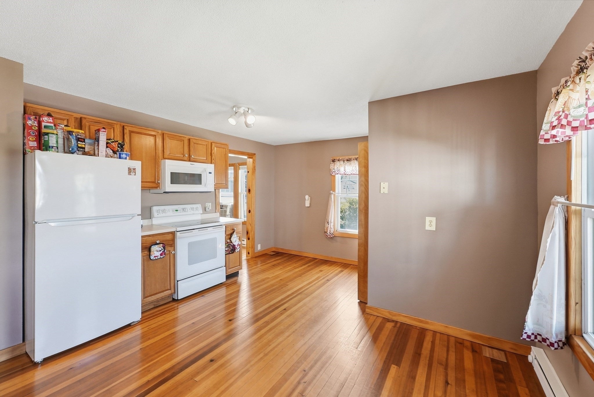 102 Lemuel Ave, Chicopee, MA, 102 Lemuel Ave, Chicopee, MA Photo #15