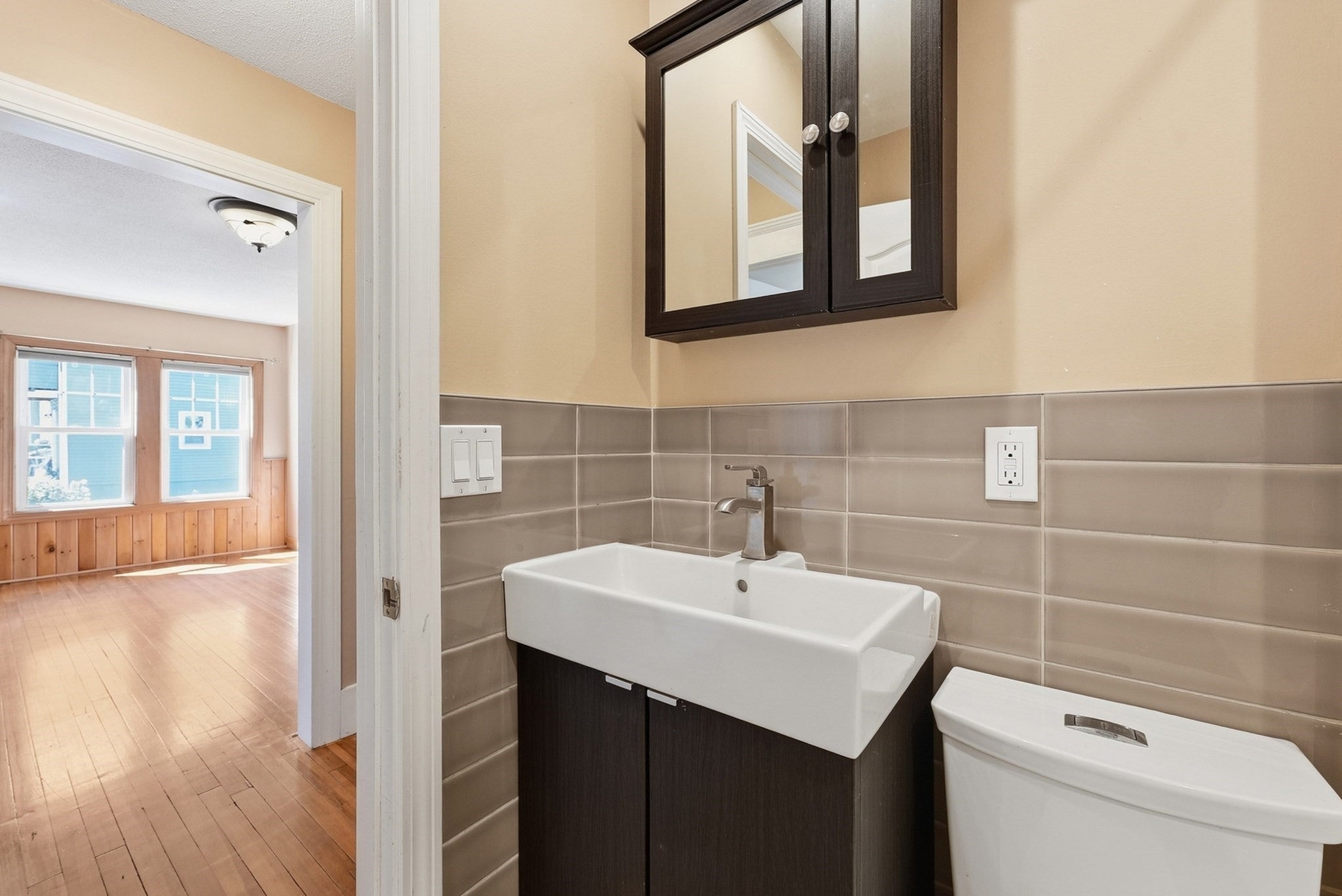 102 Lemuel Ave, Chicopee, MA, 102 Lemuel Ave, Chicopee, MA Photo #9