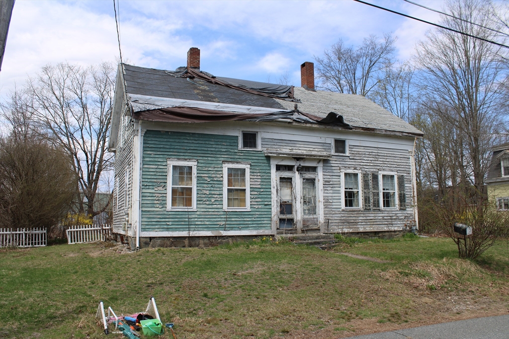 17-19 Bacon Square