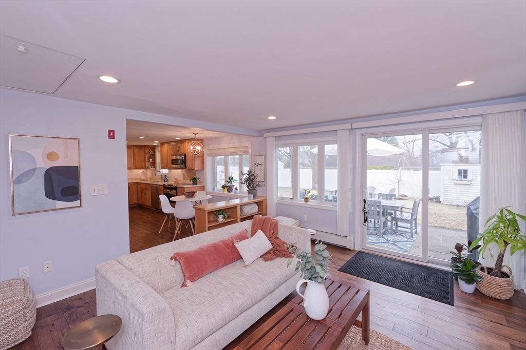 6 Wedgewood Rd