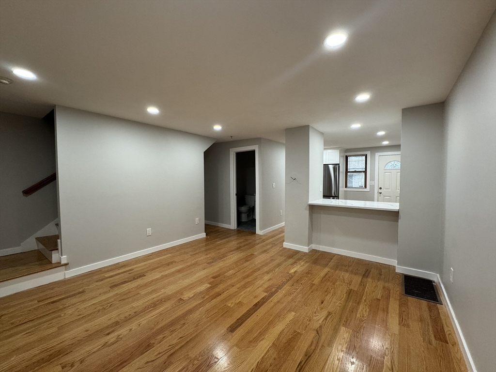 41 Ashford St 41