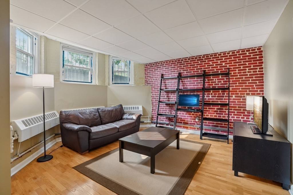 1641 Commonwealth Ave 20