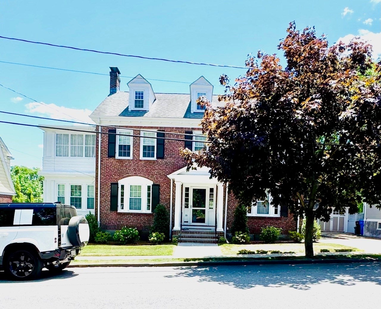 Click for 23 Benton Rd, Belmont, MA slideshow Click for 23 Benton Rd, Belmont, MA slideshow