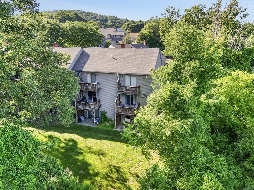 192 Pleasant St 34