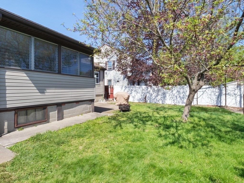 49 Hollace Street, Waltham, MA Photo #28