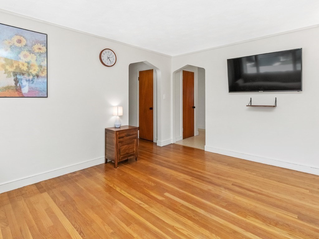 49 Hollace Street, Waltham, MA Photo #11