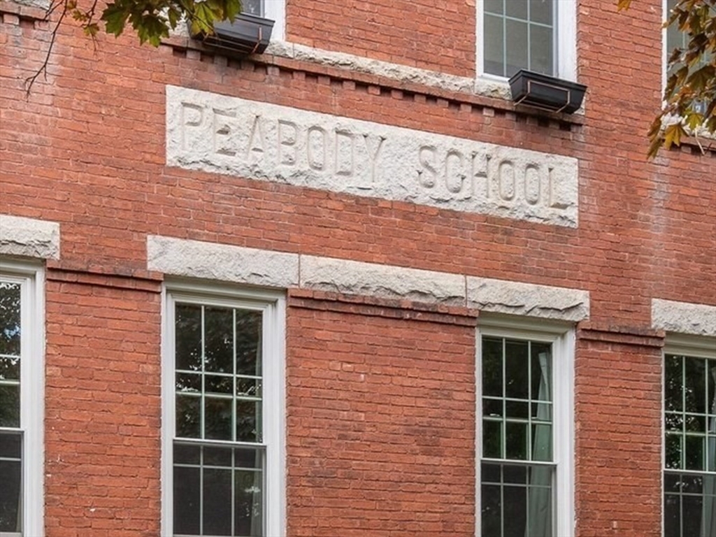 160 Salem Street 201