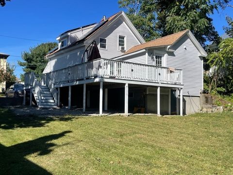 40 Chestnut St Milford MA 01757