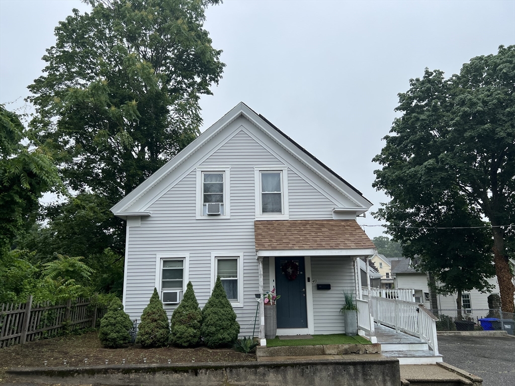 40 Chestnut St