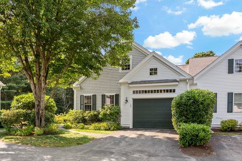15 Berrywood Ct 15 Bourne MA 02532