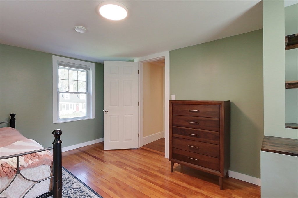 50 Whiting St, Lunenburg, MA Photo #18