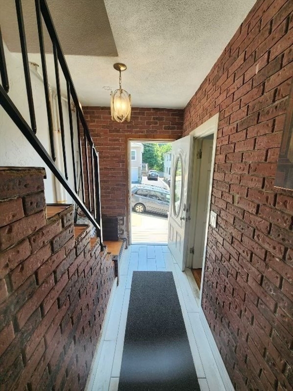 14 Russell St