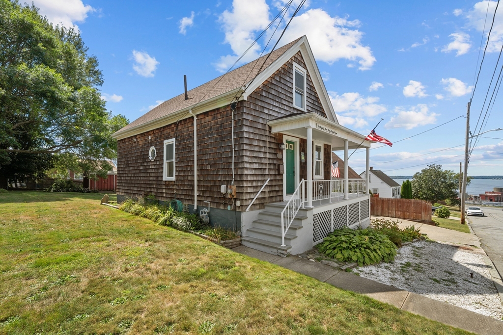 289 King Philip St