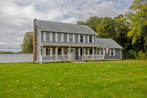 319 West St Ludlow MA 01056