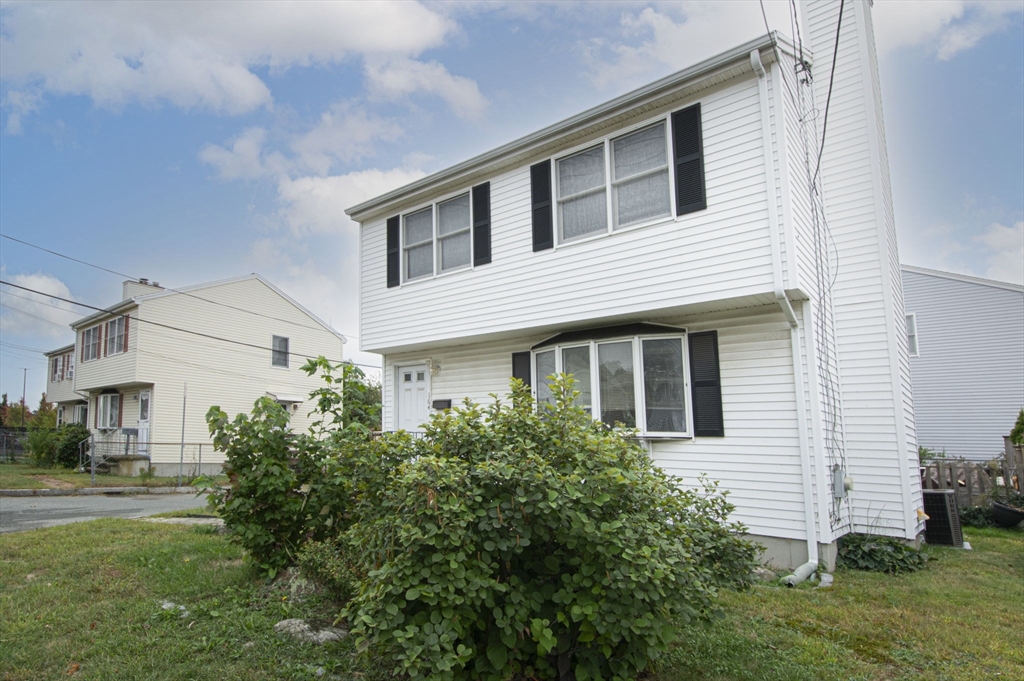 164 Grove St