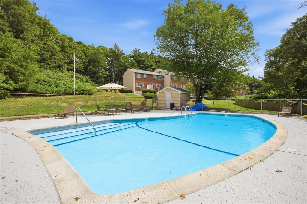 207 Samoset St B19