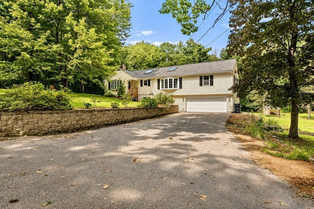 104 Ball Hill Rd