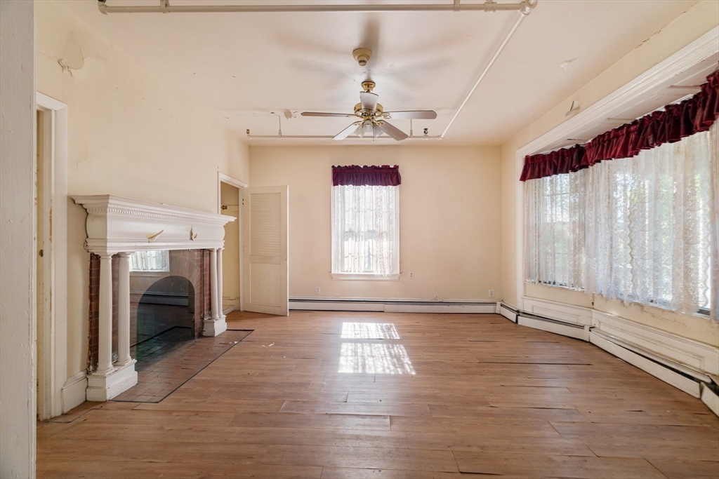 Somerville, Massachusetts 02143, United States, ,Commercial,Active,203728