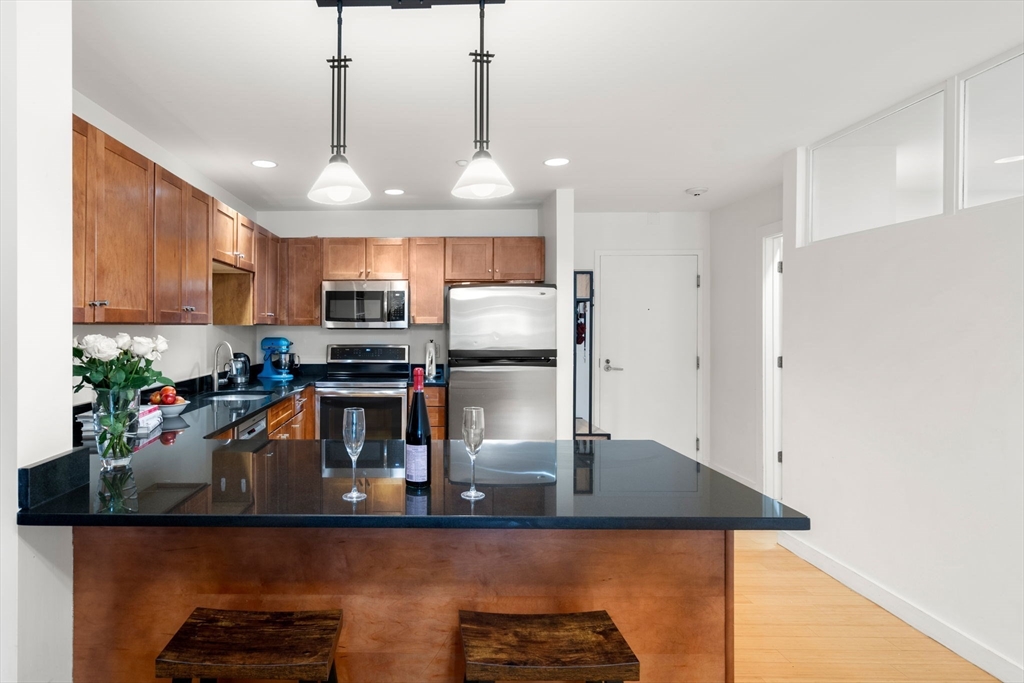 99 Chestnut Hill Avenue 212