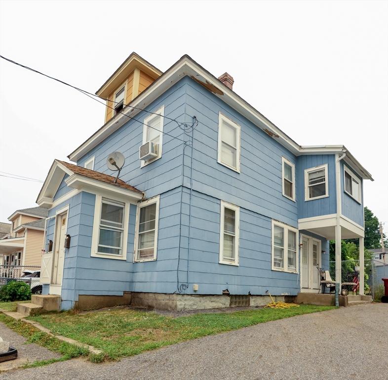 Photo 1 of 28 — 544 Concord St, Lowell, MA 01852