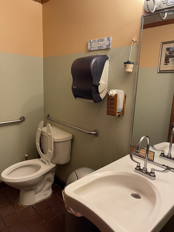 Boston, Massachusetts 02215, United States, ,Commercial,Active,215342