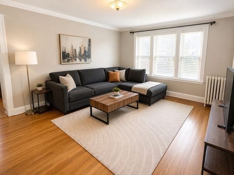 Photo of 32 Summit Ave #5, Brookline, MA 02446 (MLS # 73526938)