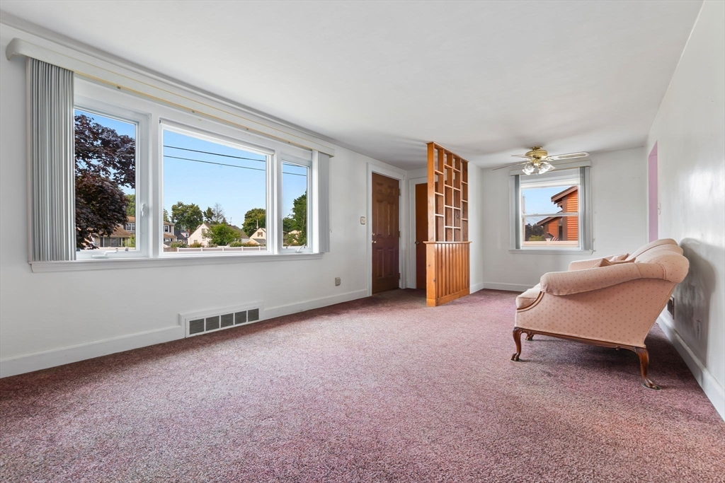 30 Macarthur Blvd