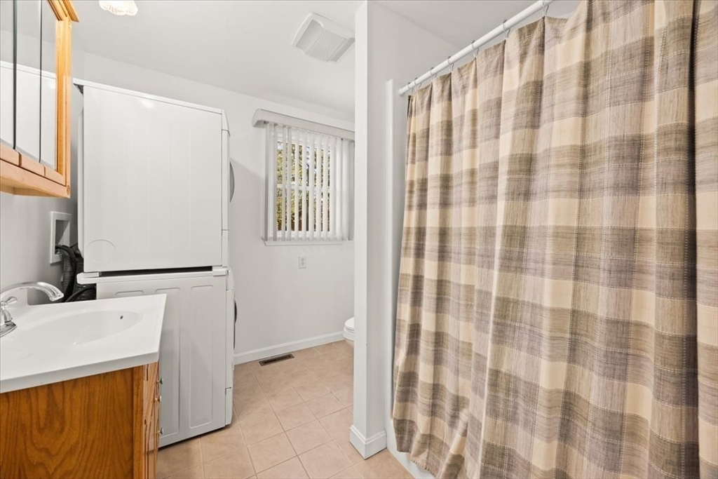 74 Lakeview Ave, Taunton, MA, 74 Lakeview Ave, Taunton, MA Photo #30