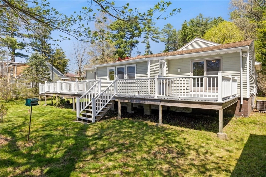 74 Lakeview Ave