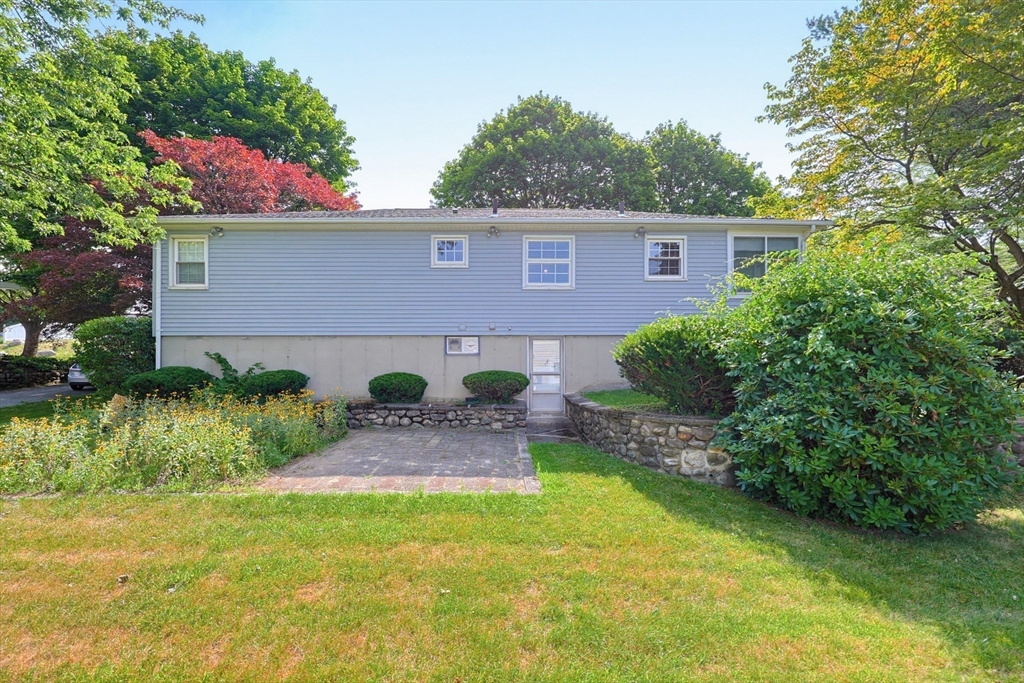 18 Fletcher St