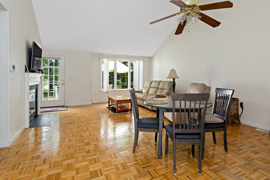 5 Friendship Ct 89