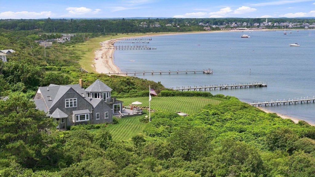 139 Chappaquiddick Road