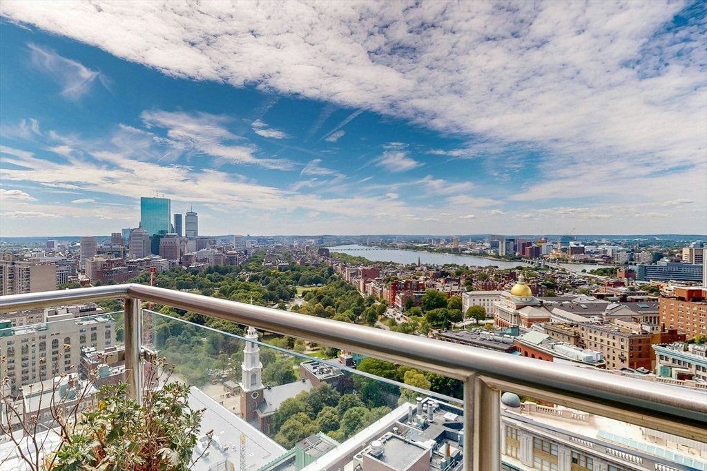 45 Province St PH2B