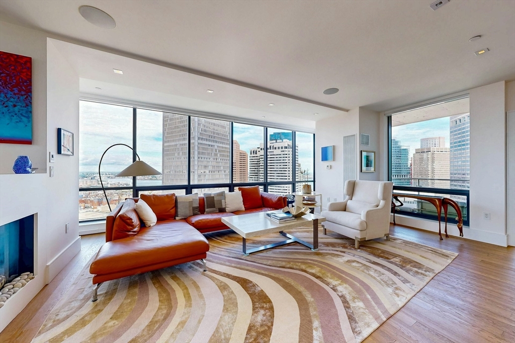 45 Province St PH2B