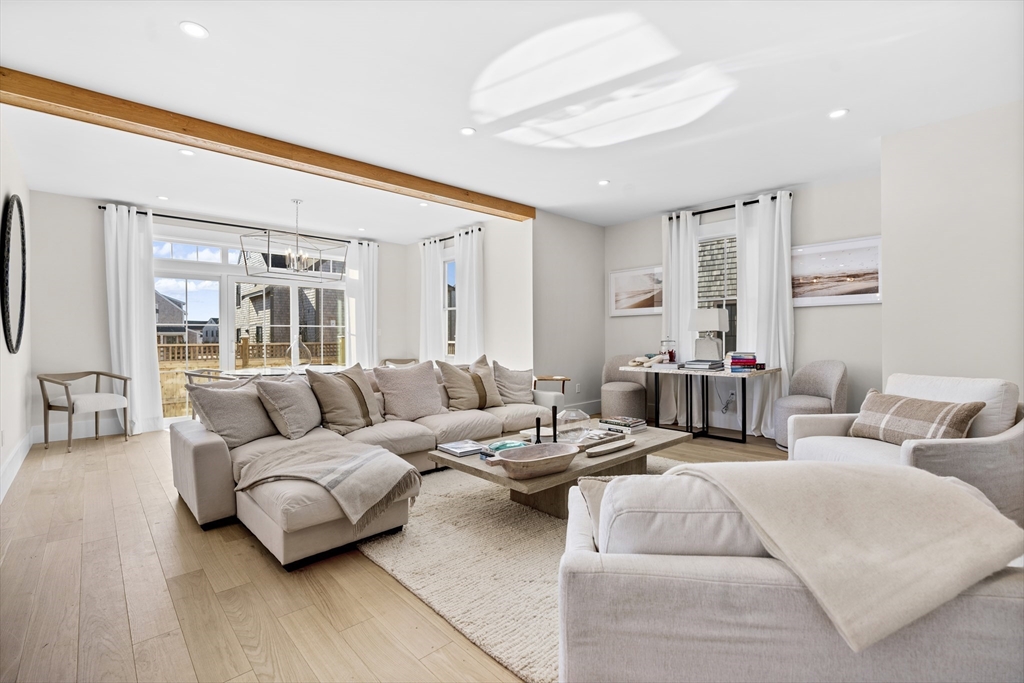 10 Beach Grass Rd