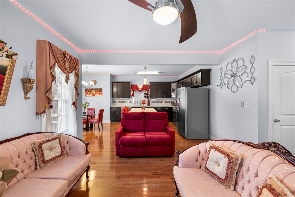 324 Central St
