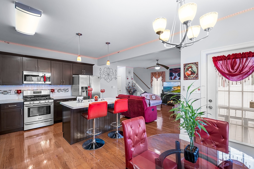 324 Central St