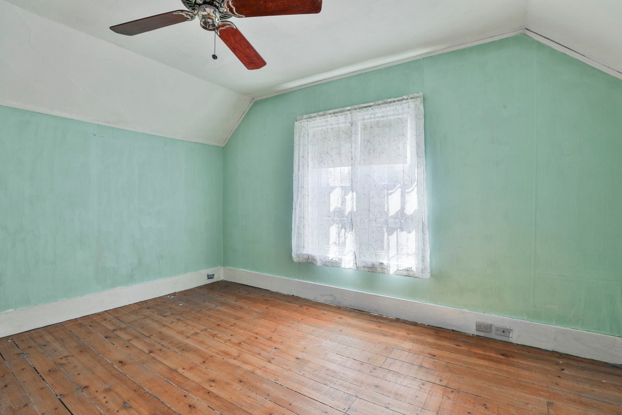13 Collins St, Newburyport, MA, 13 Collins St, Newburyport, MA Photo #28