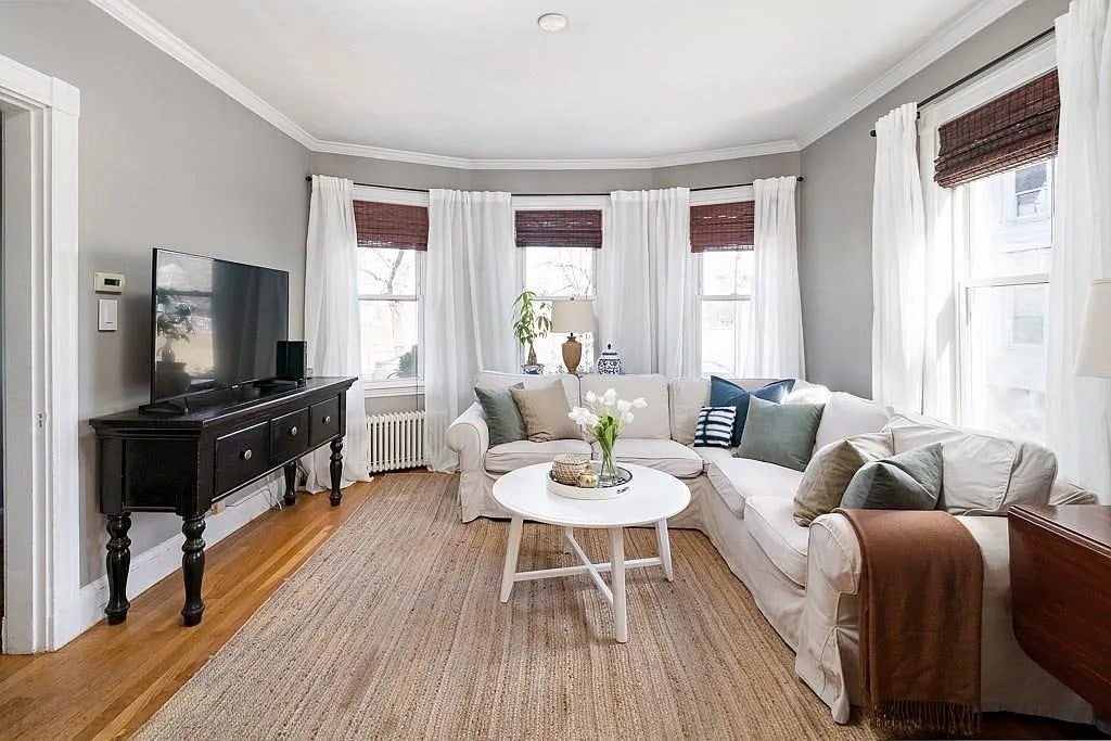 5 Henry St #1, Belmont, MA, 5 Henry St #1, Belmont, MA Photo #3