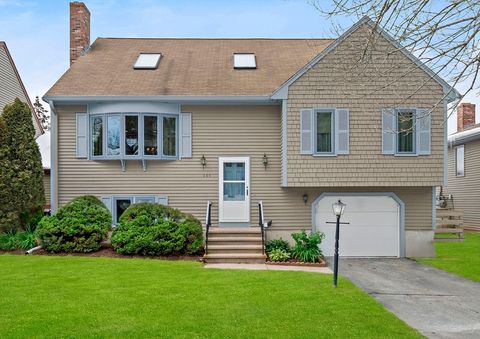 296 Island St 296 Stoughton MA 02072